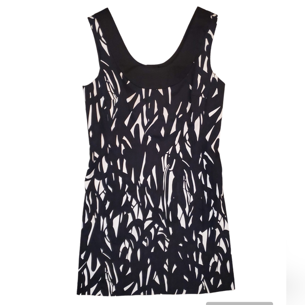 White House Black Market Black White Abstract Patterned Sheath Dress Size 2